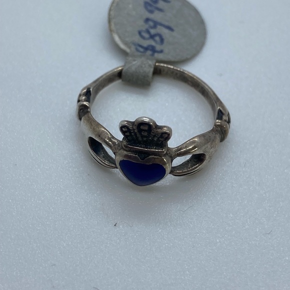 BOGO50 Sterling silver claddagh ring - Picture 2 of 5